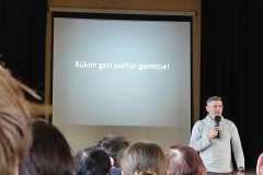 18903043-9662-4ef2-a275-cd0d5424a9fd