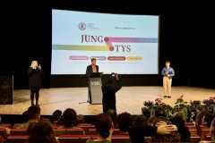 1bdf4c28-08be-48d9-a9bb-3f8191cc7603